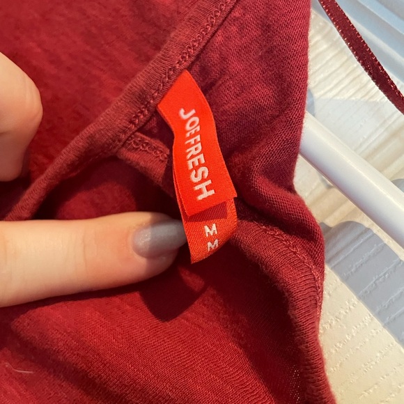 Burgundy/burnt orange top - Picture 2 of 3